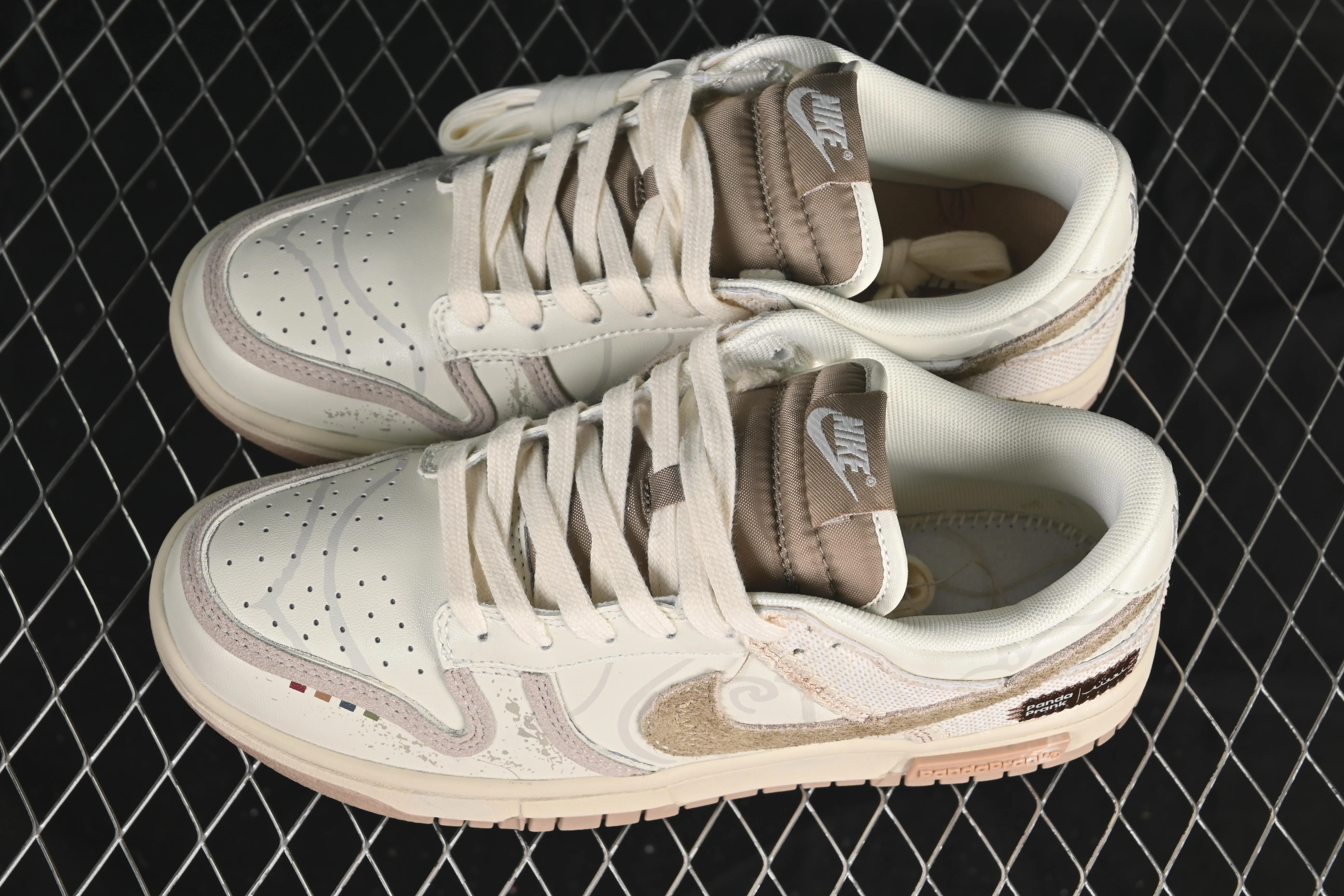 All Categories Nk SB Dunk Series Nk SB Dunk Low Low-top sneakers Nike Dunk Low Panda Prank Mountain Shadow Walk Moonlight Mountain Series Low-top casual sneakers HQ1175-240